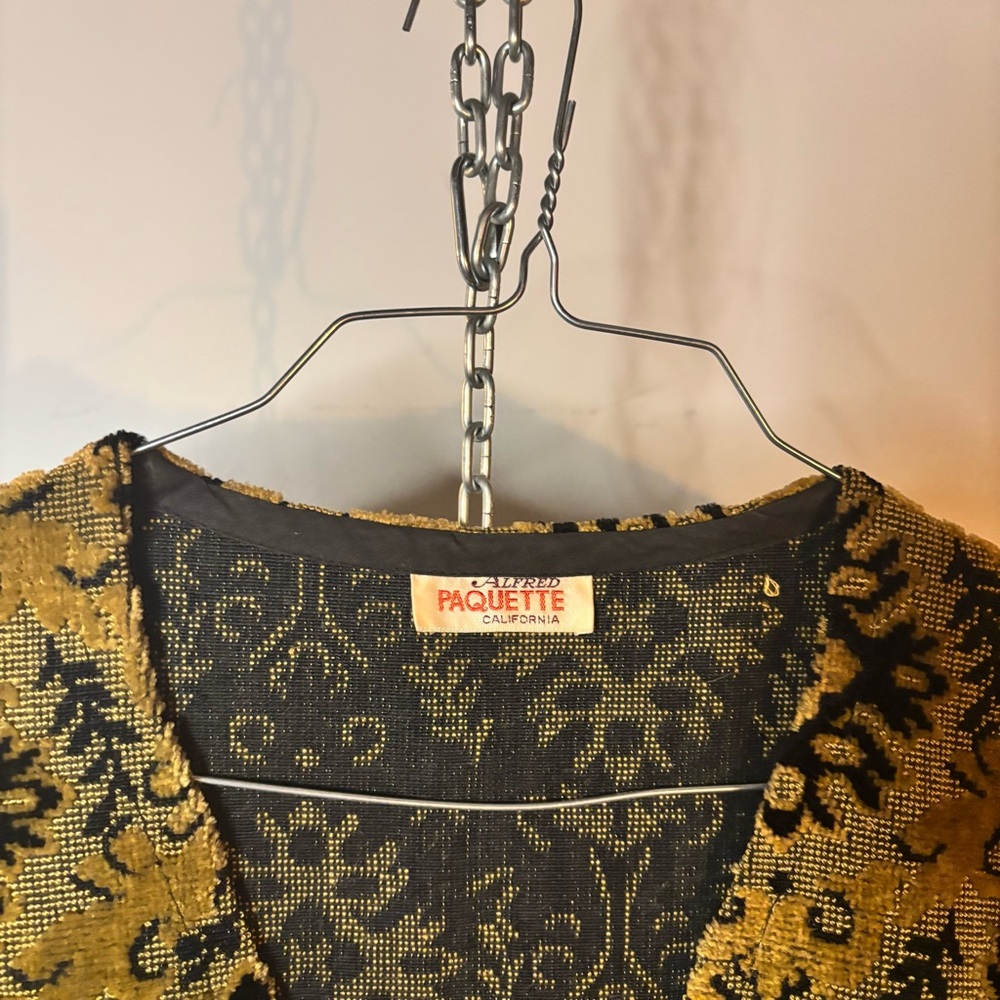 60’s Vintage Carpet Vest Mustard Yellow and Black with Fringe - Picture 5 of 12